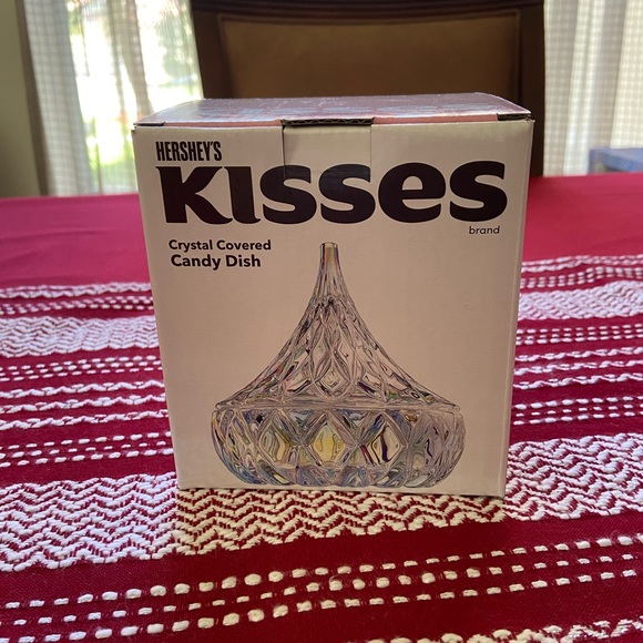 🤍 Hershey’s Kisses Crystal Covered Candy/Trinket Dish NWT - Picture 2 of 10